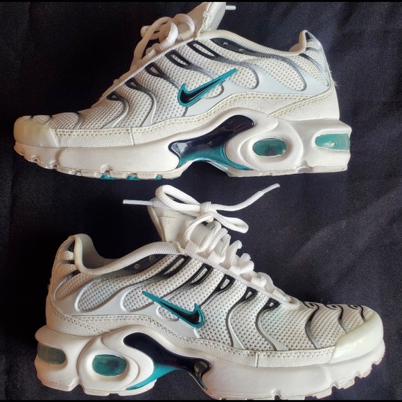 Nike Air Max Plus - Picture 3 of 6